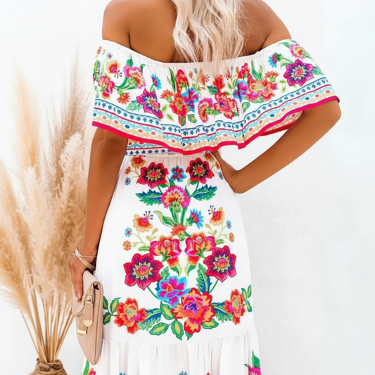 Conjunto blanco floral mexicano trasera