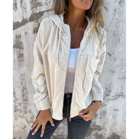 Chaqueta de Pana con Capucha Ella™ – Estilo Retro y Comodidad Moderna