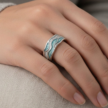 Anillo de ondas turquesas en plata