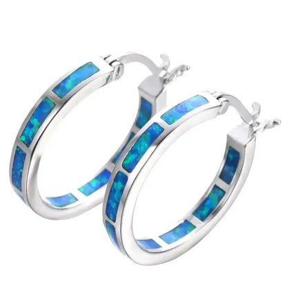 Aretes chic en aro con ópalo de fuego azul