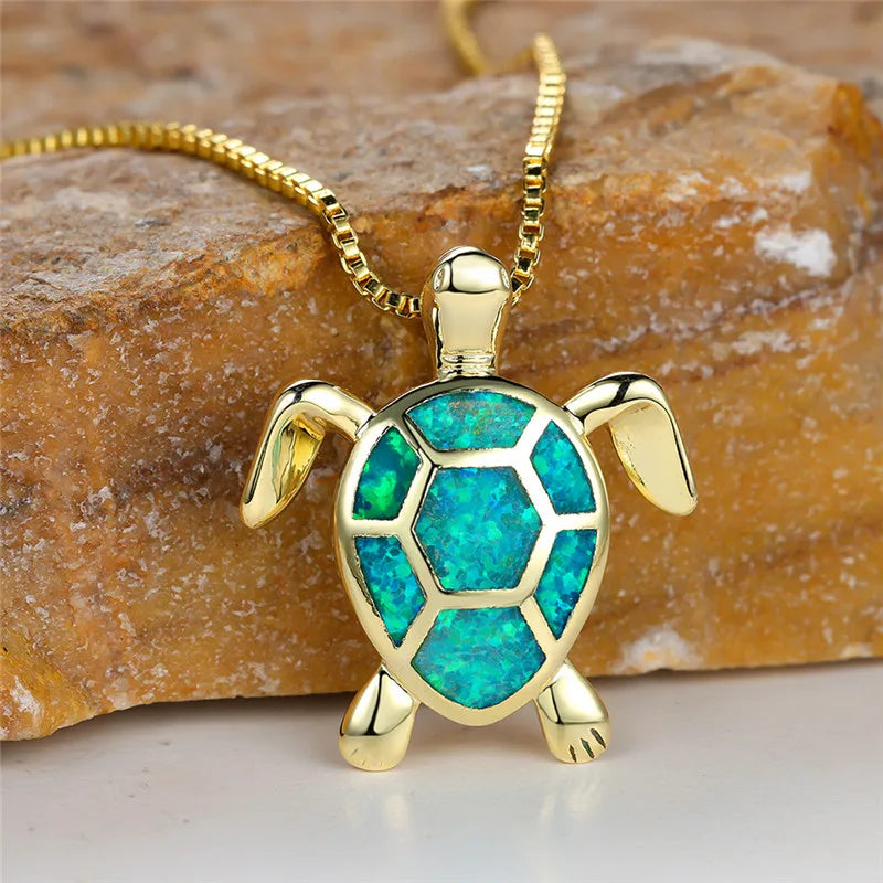 Collar con colgante de tortuga en ópalo de fuego verde vintage