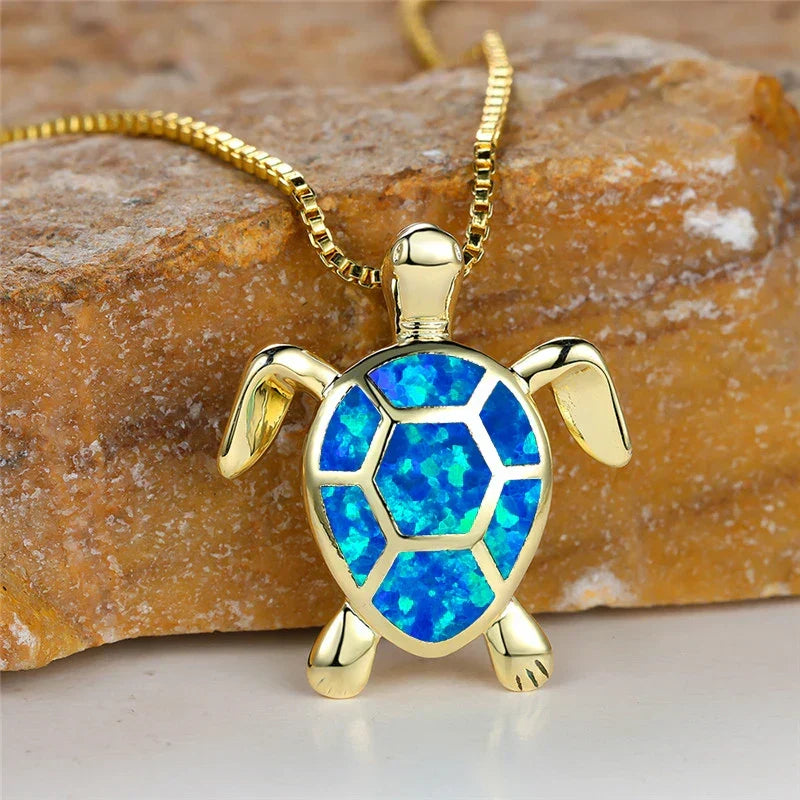 Collar con colgante de tortuga en ópalo de fuego verde vintage