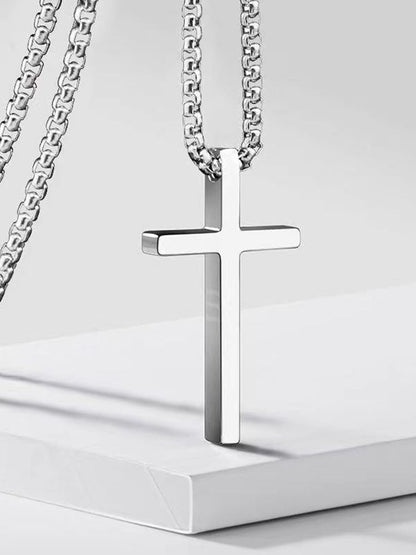 Chaîne avec pendentif croix simple