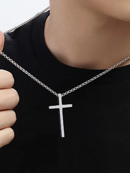 Chaîne avec pendentif croix simple