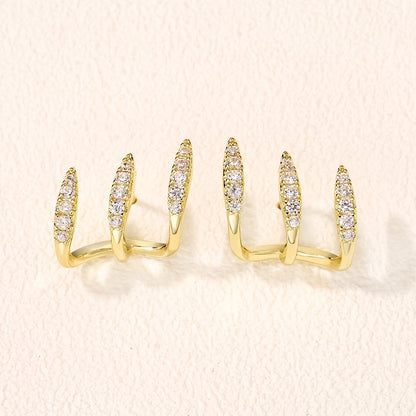 Pendientes elegantes con strass de tres garras
