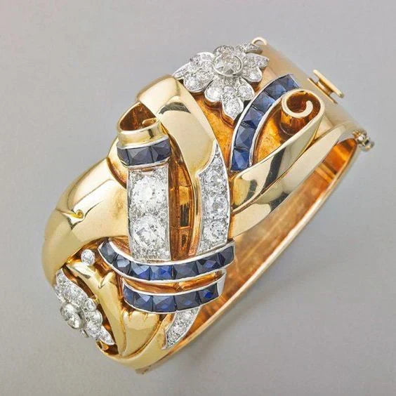 Anillo de oro vintage con zirconia