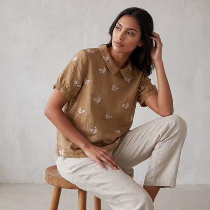 Top Elegante con Flores