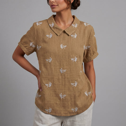 Haut élégant à fleurs
