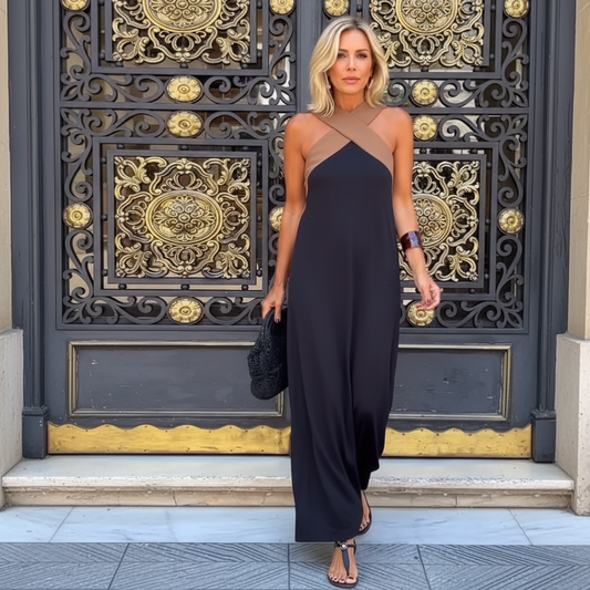 Vestido negro con puertas doradas